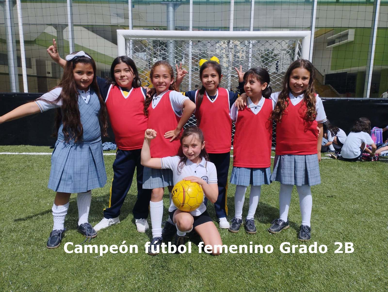 2B y 3A campeonas en intercursos femeninos de fútbol – Colegio San ...