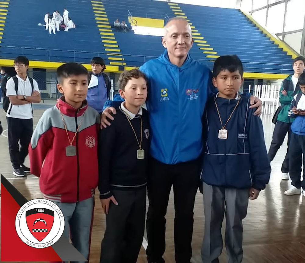 Deportistas de Patinaje y Ajedrez también destacan en torneos locales